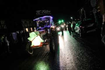 2021-12-19_19-23-00_00429