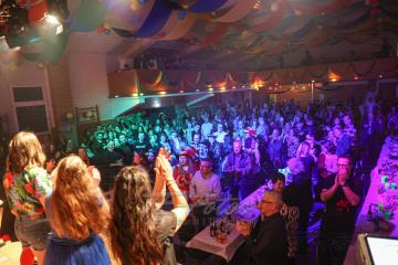 2023-02-04_23-59-02-5325