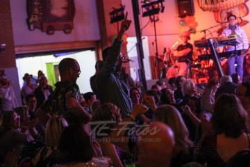 2023-02-05_00-03-58-5612