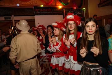 2023-02-05_00-20-49-6831