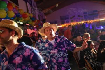 2023-02-18_00-28-43-11300