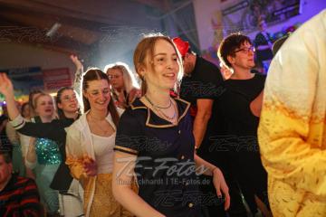 2023-02-18_00-40-53-12085