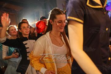 2023-02-18_00-40-54-12091