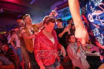 2023-02-18_00-41-38-12206