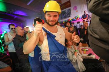 2023-02-18_00-41-51-12241