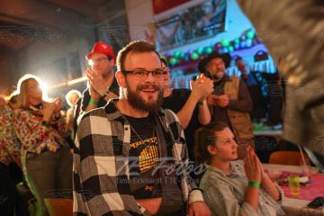 2023-02-18_00-42-32-12331