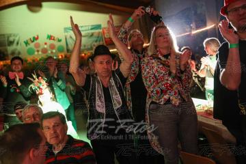 2023-02-18_00-42-40-12351