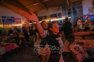 2023-02-18_00-46-38-12561