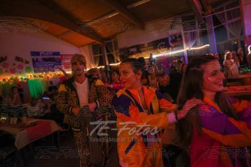 2023-02-18_00-46-58-12598