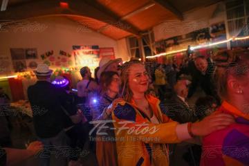 2023-02-18_00-47-06-12617