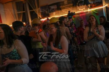 2023-02-18_00-48-21-12729