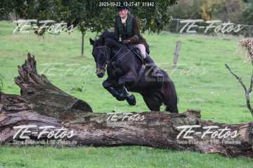 2023-10-22_12-27-47_01942 2023-10-22_12-27-47_01942