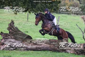 2023-10-22_12-28-12_02097 2023-10-22_12-28-12_02097