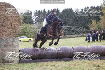 2023-10-22_13-22-32_04449 2023-10-22_13-22-32_04449