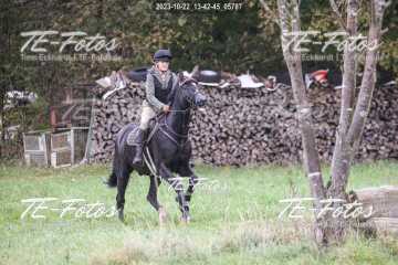 2023-10-22_13-42-45_05787 2023-10-22_13-42-45_05787