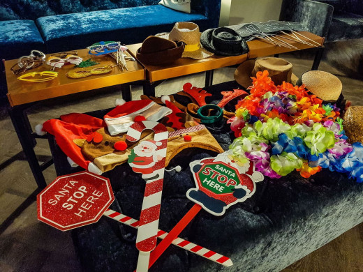 Fotobox Aufbau - Hintergrund, Buzzer & Photobooth mit Blitz